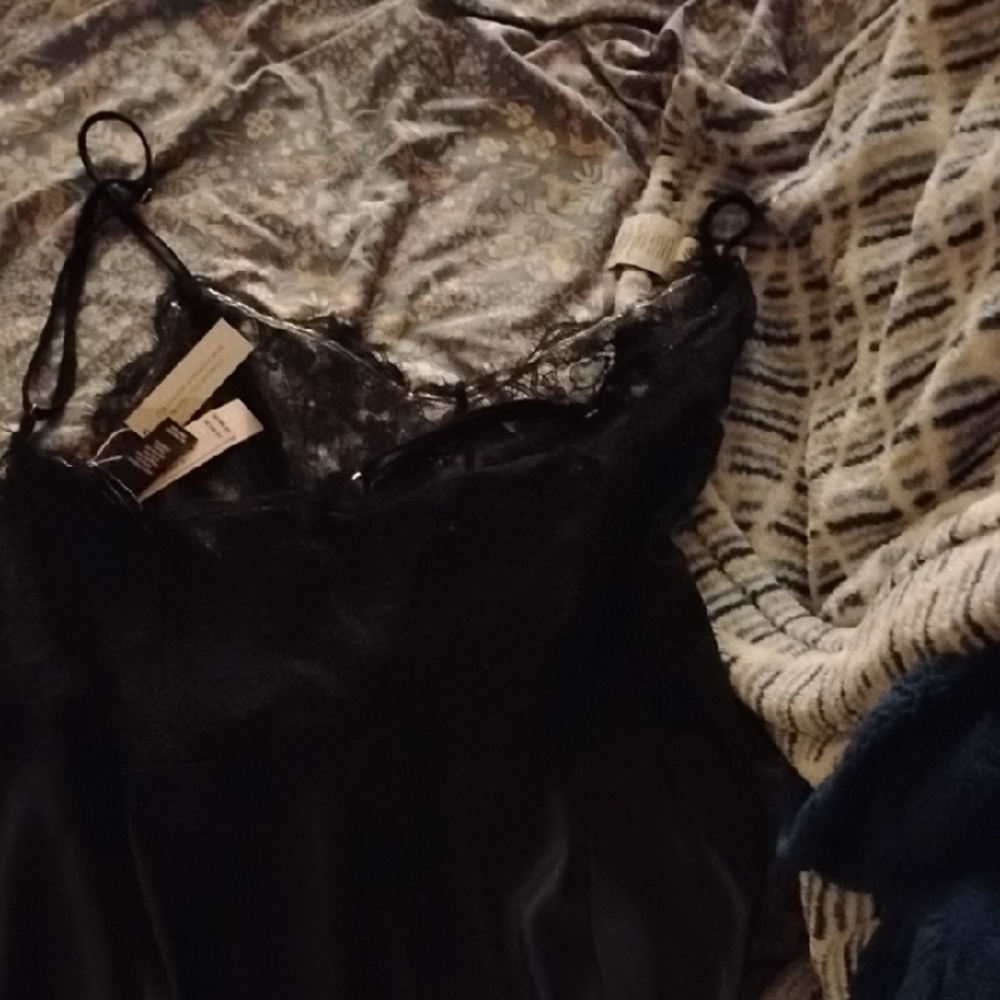 Elegant Black Lace Negligee Victoria Secret
